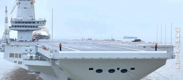 E策略平台 一次性出动最多舰载机，福建舰电磁弹射实力助攻“全甲板放飞”